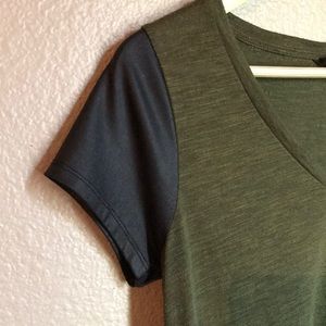 GUESS - Army Green V Neck
